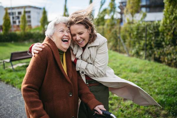 grand mère et sa fille