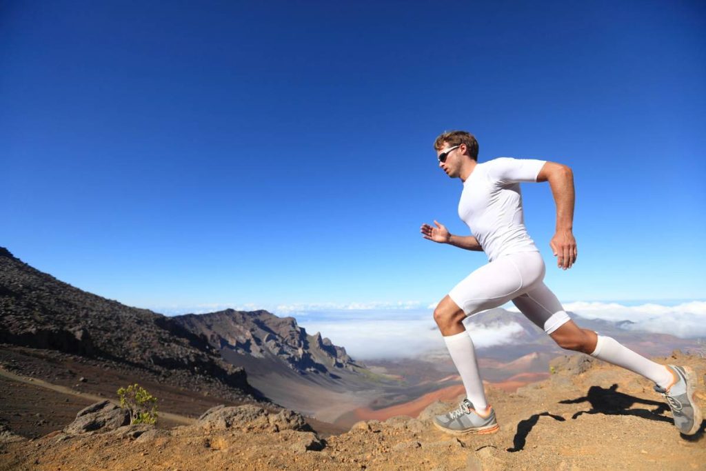 coureur avec vêtements de compression